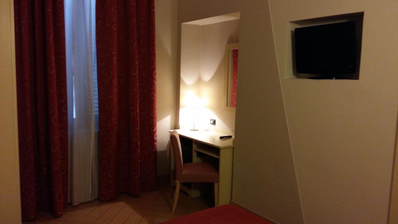 Double or Twin Room,635901045:JPEG